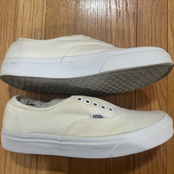 Men Vans size 7.5 - Picture 2 of 6